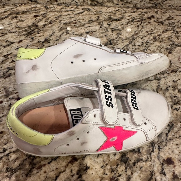 Golden Goose Kids White and Pink Shoes - Picture 2 of 5
